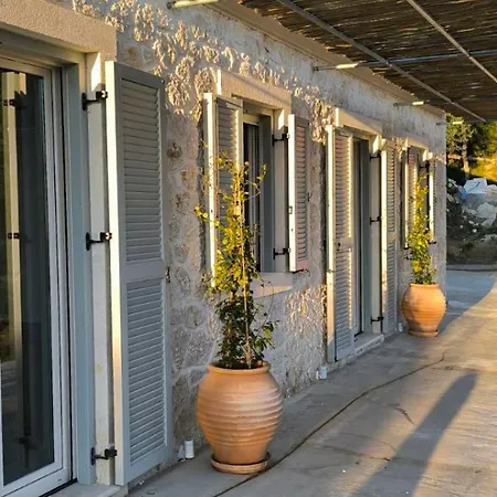 The Olive Yard Corfu Villa Karousádes